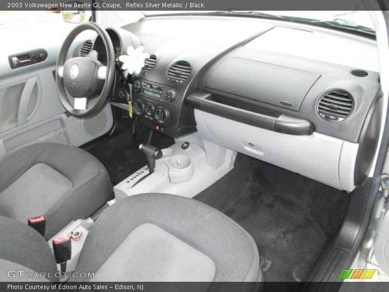 Reflex Silver Metallic / Black 2003 Volkswagen New Beetle GL Coupe