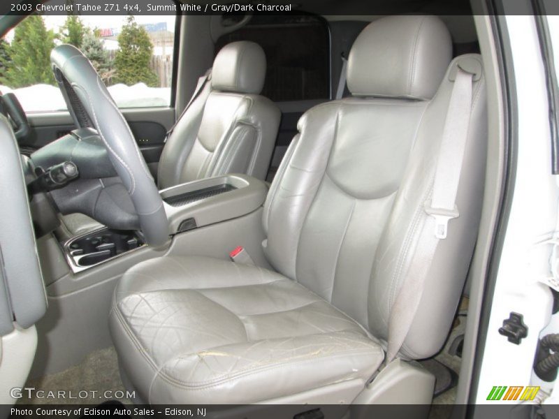 Front Seat of 2003 Tahoe Z71 4x4