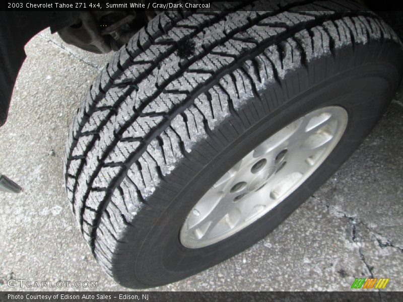 Summit White / Gray/Dark Charcoal 2003 Chevrolet Tahoe Z71 4x4