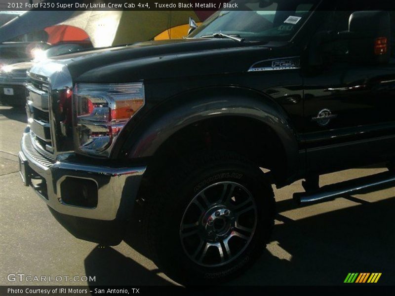 Tuxedo Black Metallic / Black 2012 Ford F250 Super Duty Lariat Crew Cab 4x4