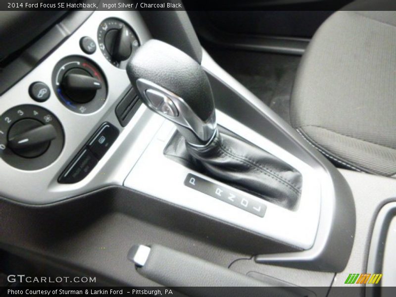 Ingot Silver / Charcoal Black 2014 Ford Focus SE Hatchback