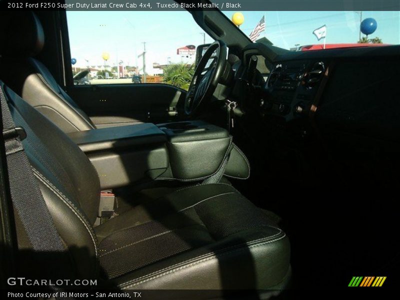 Tuxedo Black Metallic / Black 2012 Ford F250 Super Duty Lariat Crew Cab 4x4