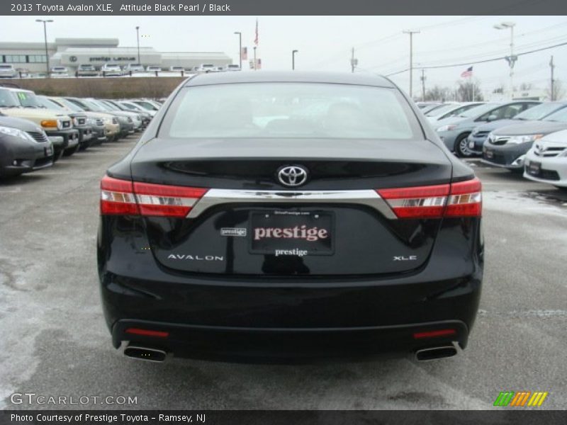 Attitude Black Pearl / Black 2013 Toyota Avalon XLE