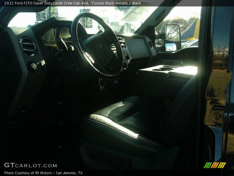 Tuxedo Black Metallic / Black 2012 Ford F250 Super Duty Lariat Crew Cab 4x4