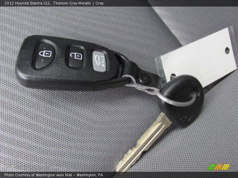 Titanium Gray Metallic / Gray 2012 Hyundai Elantra GLS
