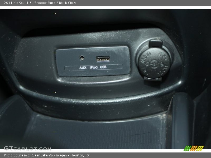 Shadow Black / Black Cloth 2011 Kia Soul 1.6