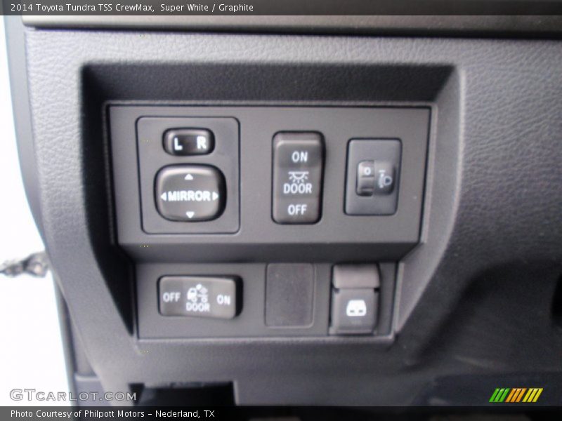 Super White / Graphite 2014 Toyota Tundra TSS CrewMax