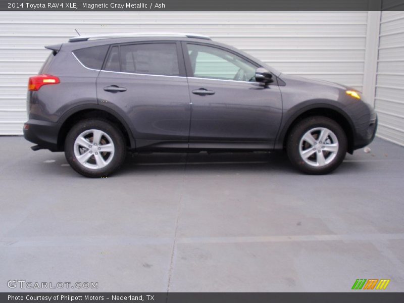 Magnetic Gray Metallic / Ash 2014 Toyota RAV4 XLE