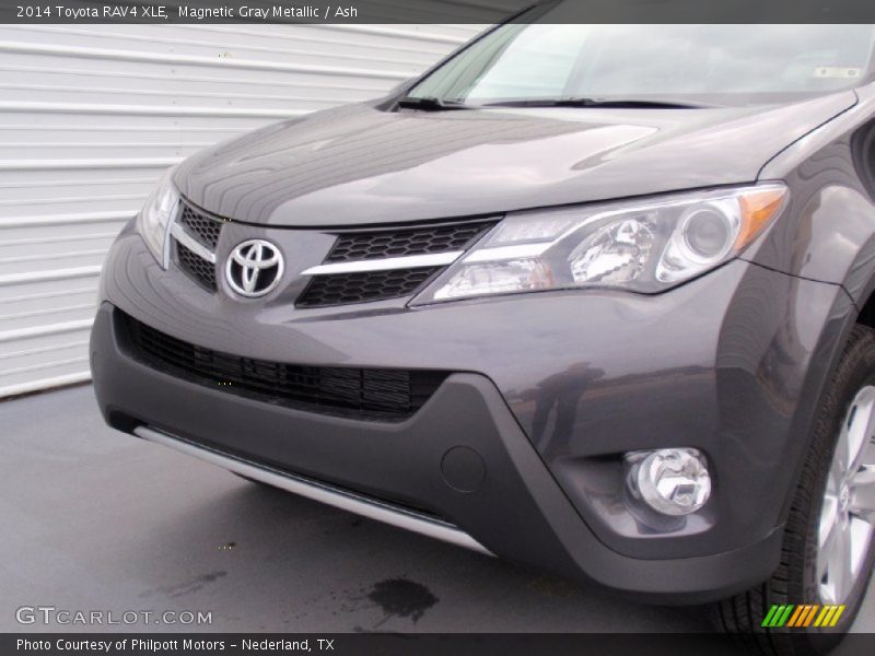 Magnetic Gray Metallic / Ash 2014 Toyota RAV4 XLE