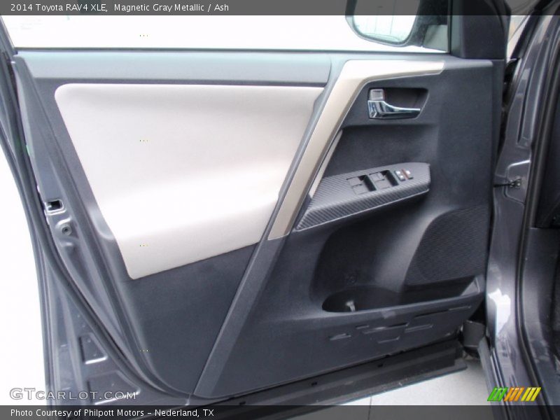 Magnetic Gray Metallic / Ash 2014 Toyota RAV4 XLE