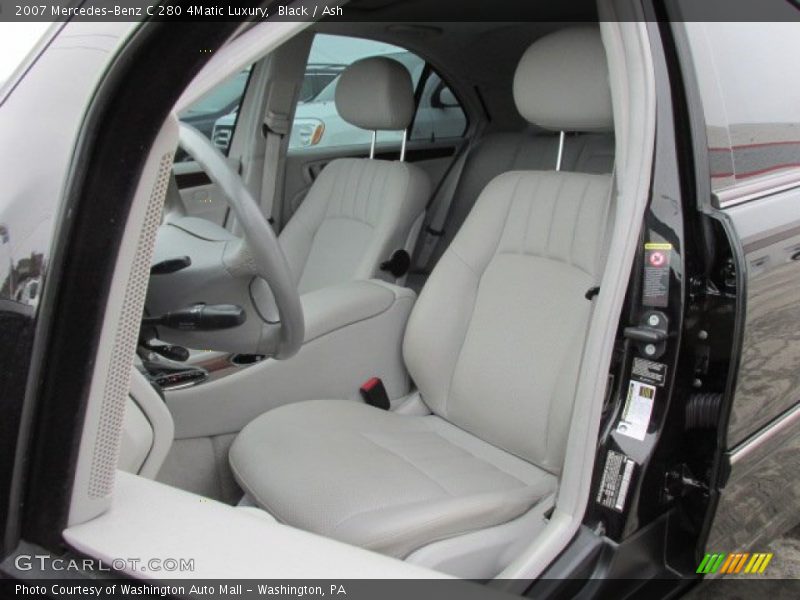 Front Seat of 2007 C 280 4Matic Luxury