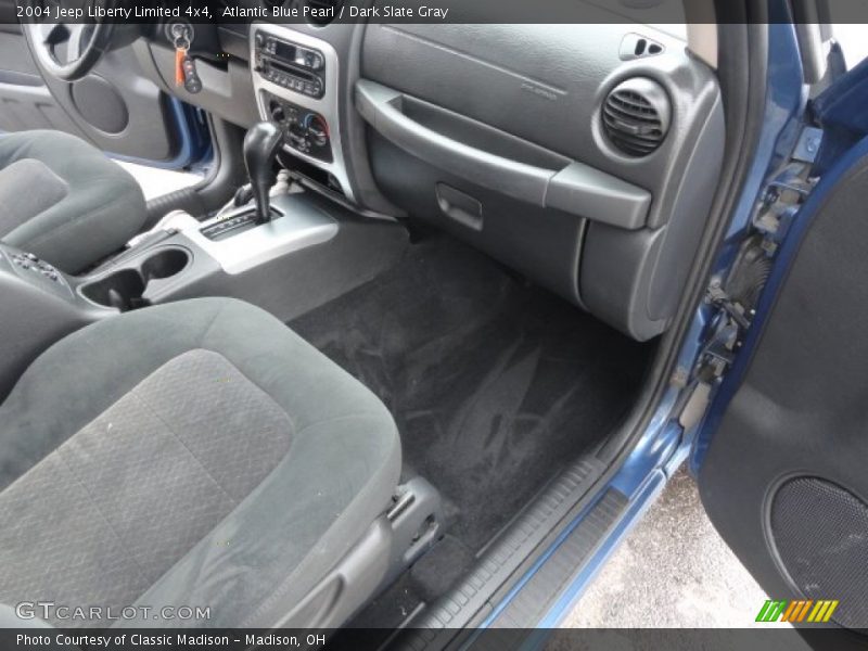 Atlantic Blue Pearl / Dark Slate Gray 2004 Jeep Liberty Limited 4x4