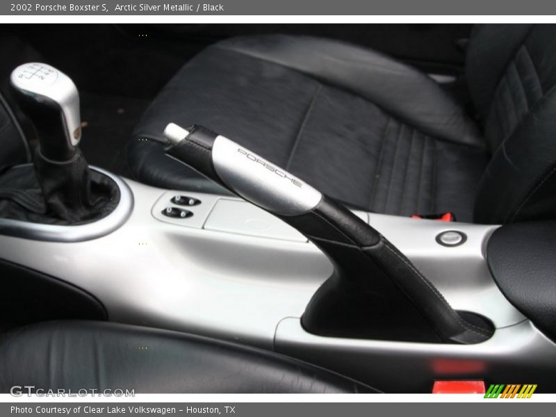 Controls of 2002 Boxster S