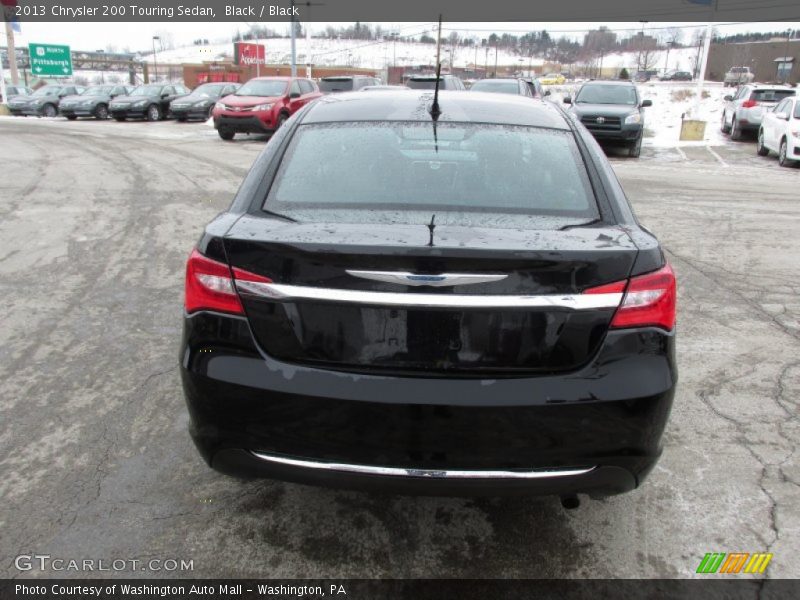 Black / Black 2013 Chrysler 200 Touring Sedan