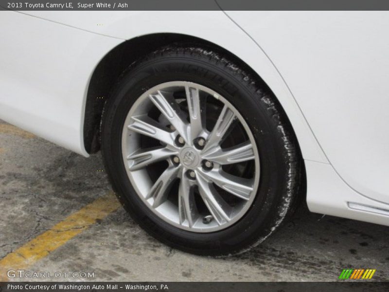 Super White / Ash 2013 Toyota Camry LE