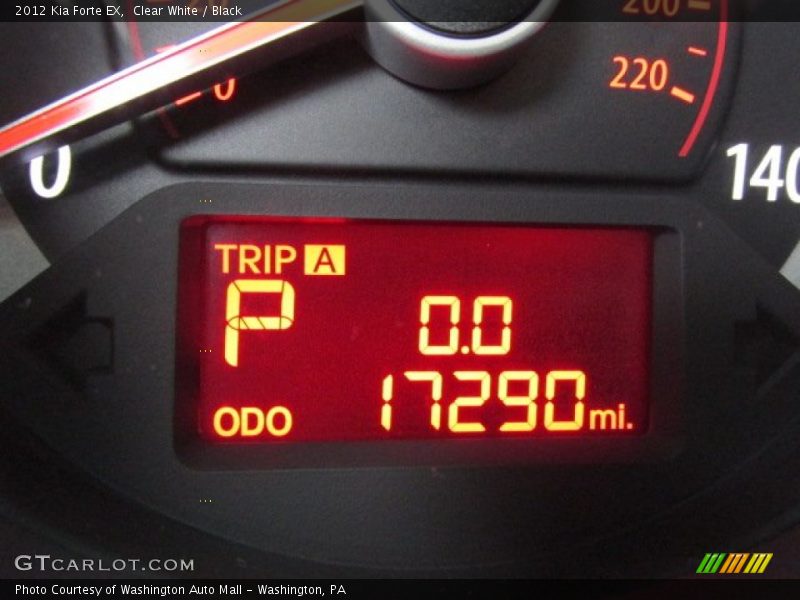 Clear White / Black 2012 Kia Forte EX