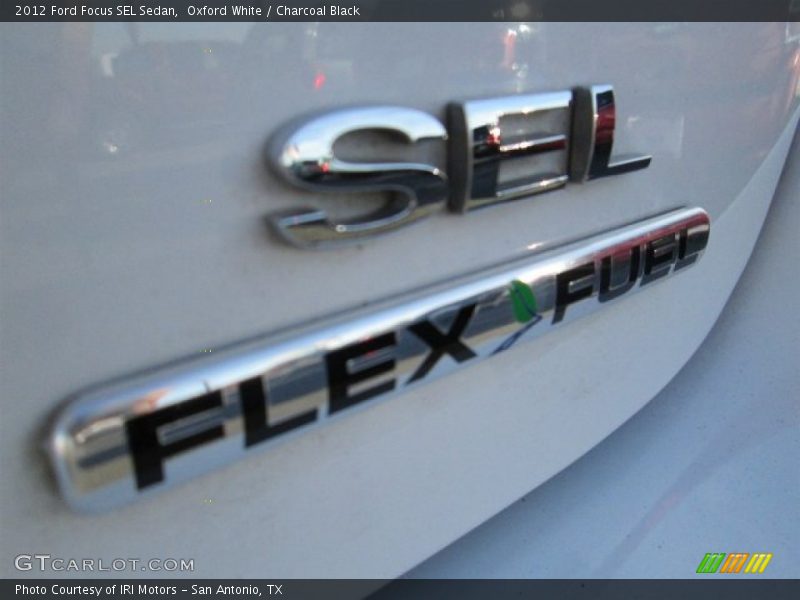 Oxford White / Charcoal Black 2012 Ford Focus SEL Sedan