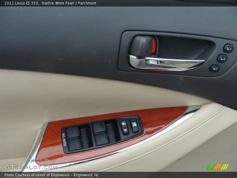 Starfire White Pearl / Parchment 2011 Lexus ES 350