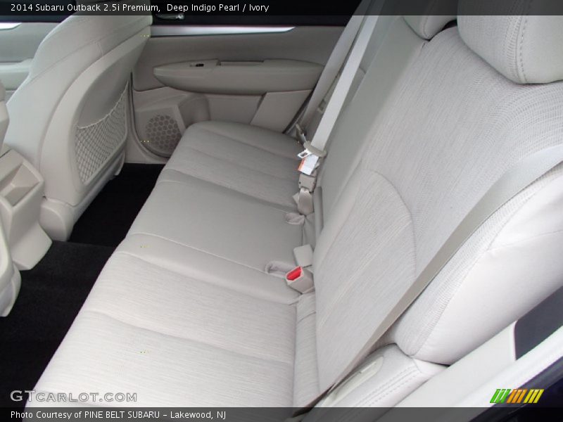 Deep Indigo Pearl / Ivory 2014 Subaru Outback 2.5i Premium