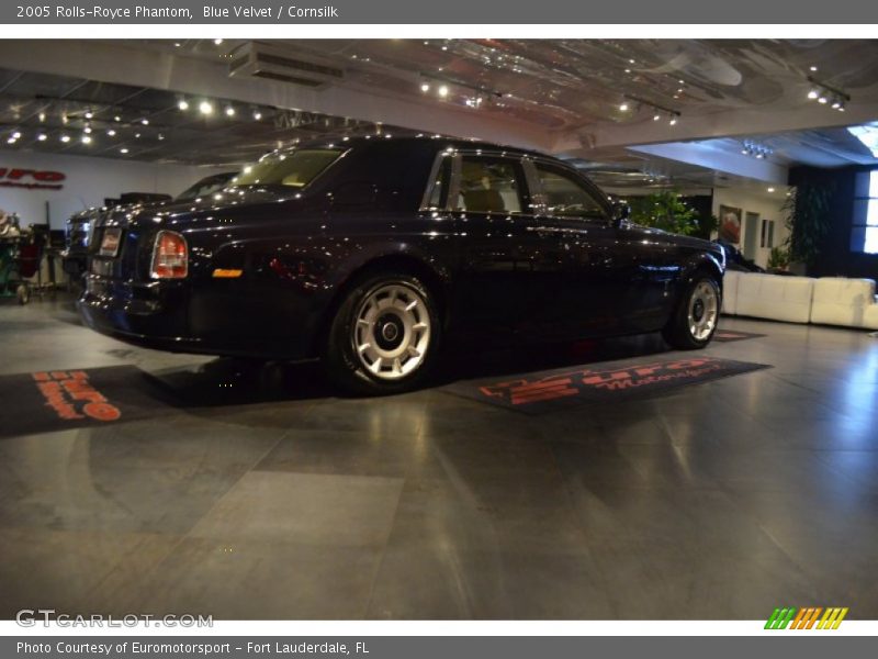Blue Velvet / Cornsilk 2005 Rolls-Royce Phantom