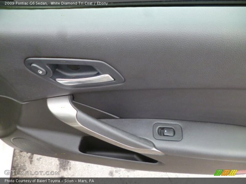 White Diamond Tri Coat / Ebony 2009 Pontiac G6 Sedan