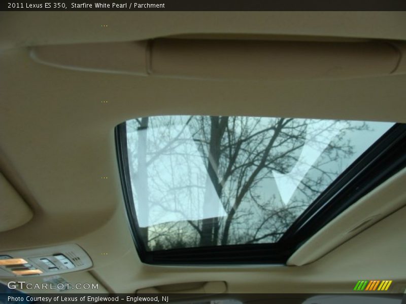 Starfire White Pearl / Parchment 2011 Lexus ES 350