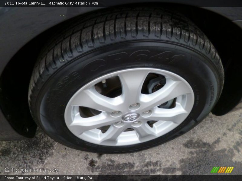 Magnetic Gray Metallic / Ash 2011 Toyota Camry LE