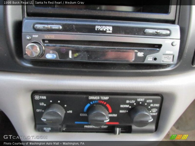 Santa Fe Red Pearl / Medium Gray 1998 Buick Regal LS