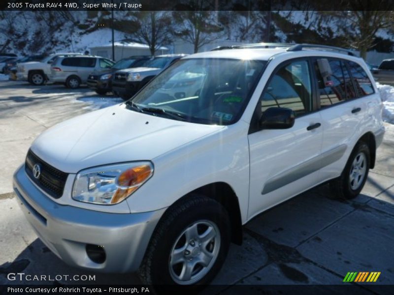 Super White / Taupe 2005 Toyota RAV4 4WD