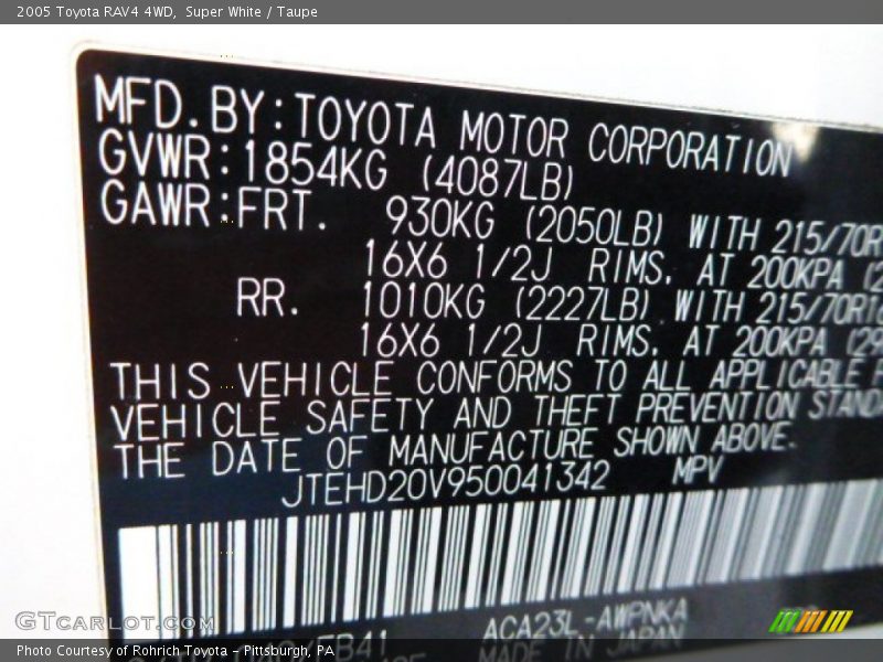 Super White / Taupe 2005 Toyota RAV4 4WD