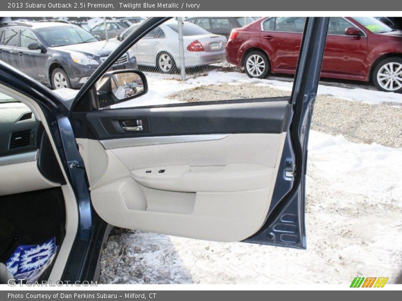 Twilight Blue Metallic / Ivory 2013 Subaru Outback 2.5i Premium