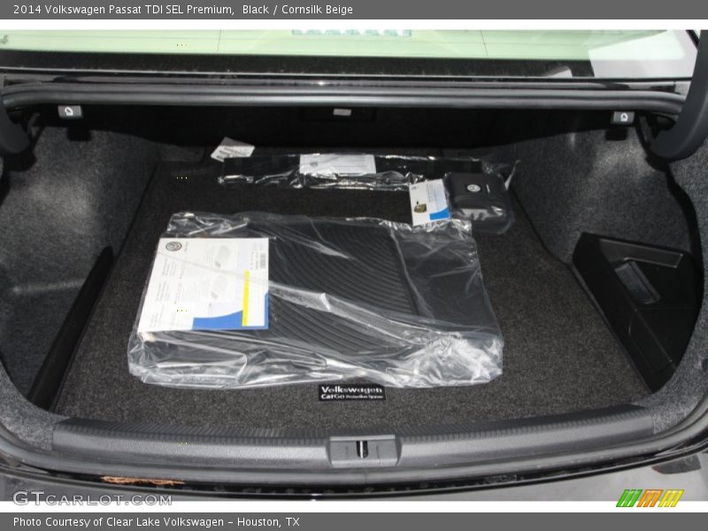 Black / Cornsilk Beige 2014 Volkswagen Passat TDI SEL Premium