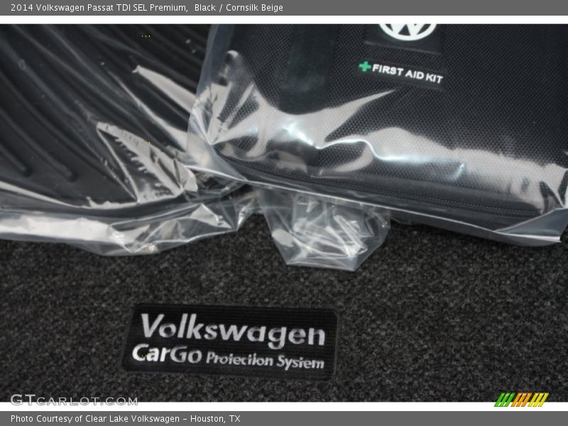Black / Cornsilk Beige 2014 Volkswagen Passat TDI SEL Premium