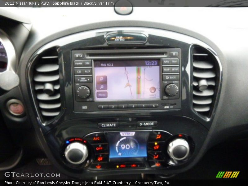 Sapphire Black / Black/Silver Trim 2012 Nissan Juke S AWD