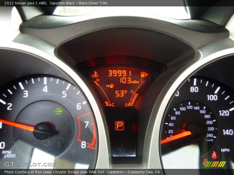 Sapphire Black / Black/Silver Trim 2012 Nissan Juke S AWD