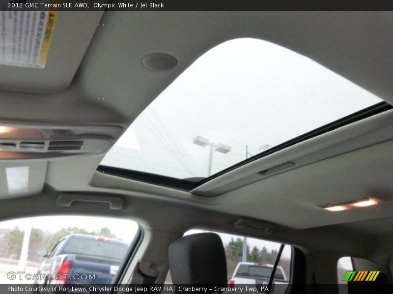 Olympic White / Jet Black 2012 GMC Terrain SLE AWD