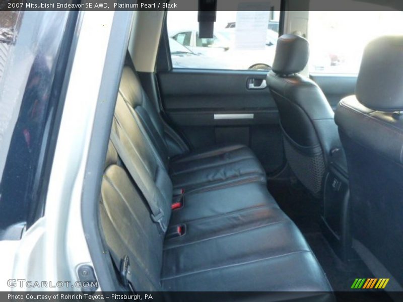 Platinum Pearl / Black 2007 Mitsubishi Endeavor SE AWD