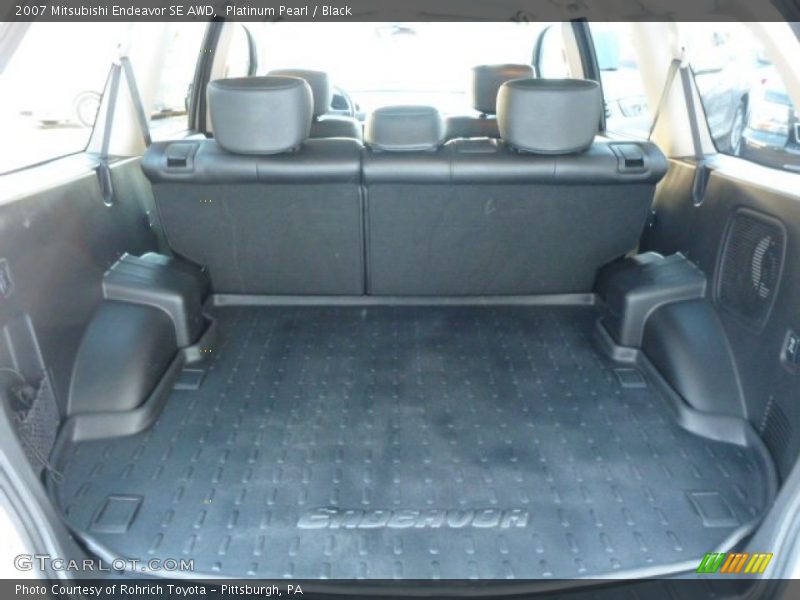 Platinum Pearl / Black 2007 Mitsubishi Endeavor SE AWD