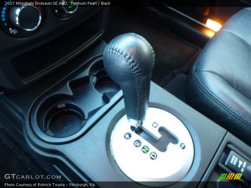Platinum Pearl / Black 2007 Mitsubishi Endeavor SE AWD