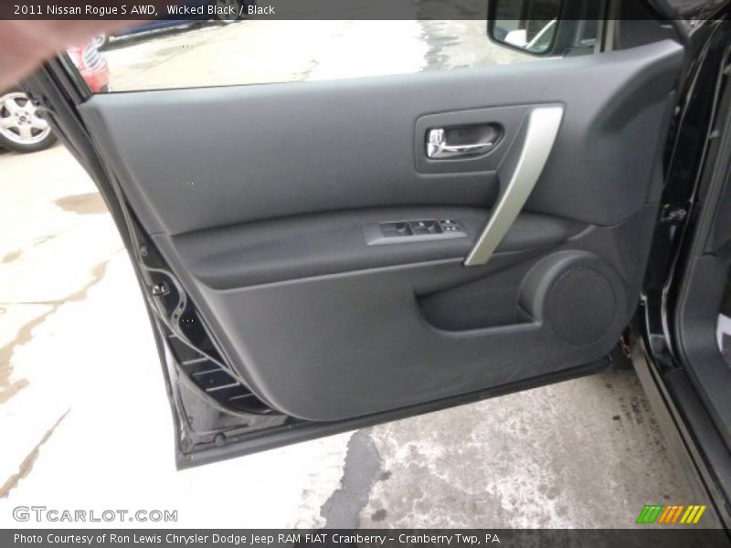 Wicked Black / Black 2011 Nissan Rogue S AWD