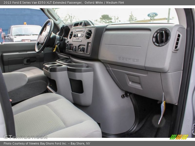 Oxford White / Medium Flint 2013 Ford E Series Van E350 XLT Extended Passenger