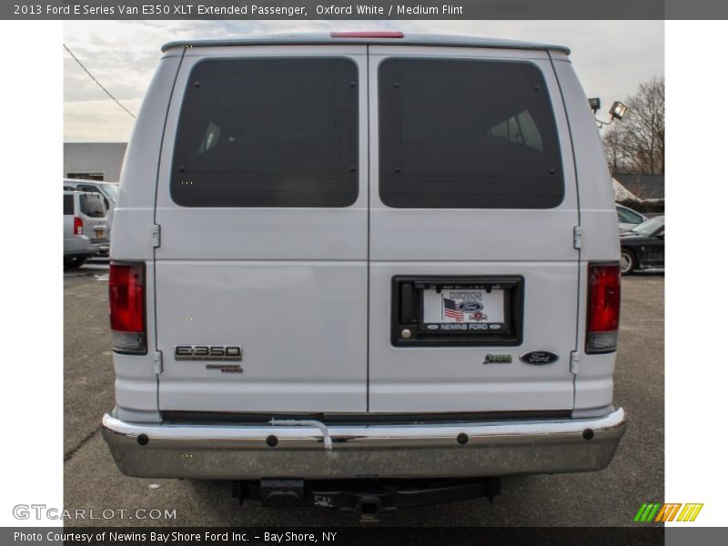 Oxford White / Medium Flint 2013 Ford E Series Van E350 XLT Extended Passenger