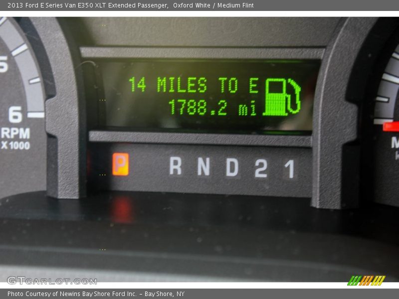 Oxford White / Medium Flint 2013 Ford E Series Van E350 XLT Extended Passenger