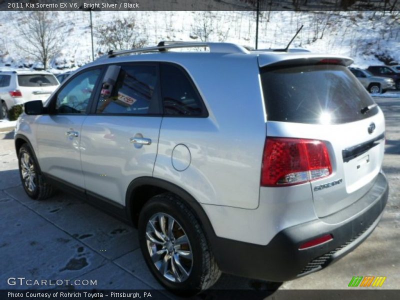 Bright Silver / Black 2011 Kia Sorento EX V6