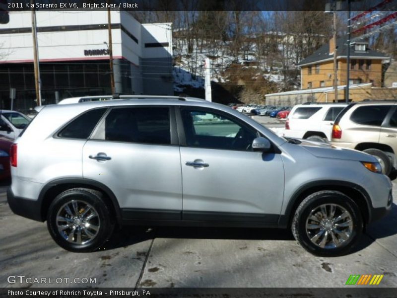 Bright Silver / Black 2011 Kia Sorento EX V6