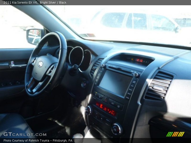 Bright Silver / Black 2011 Kia Sorento EX V6
