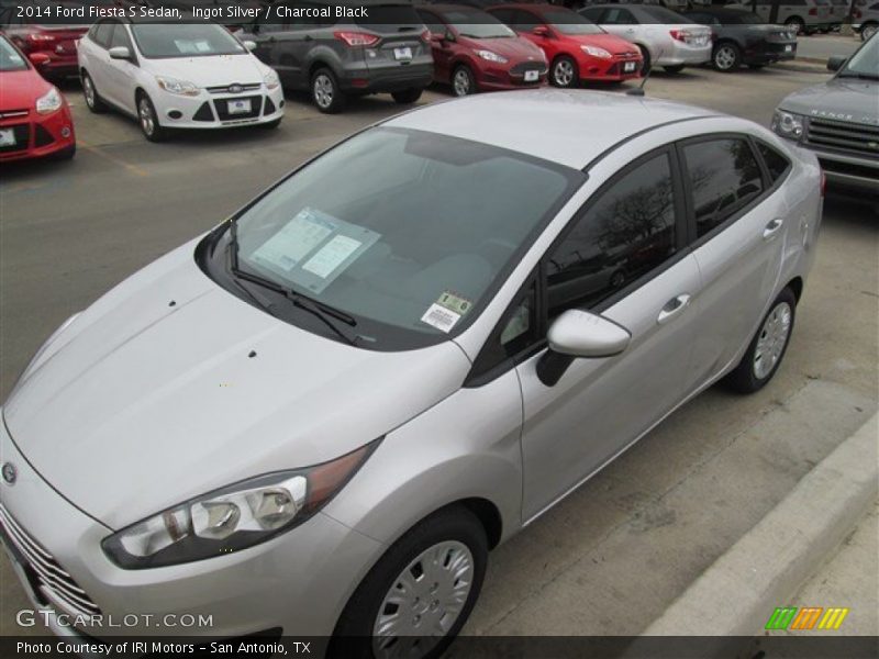 Ingot Silver / Charcoal Black 2014 Ford Fiesta S Sedan