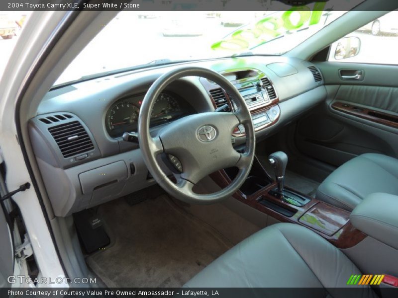 Super White / Stone 2004 Toyota Camry XLE