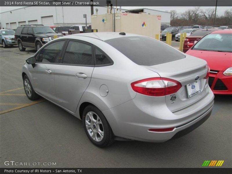 Ingot Silver / Charcoal Black 2014 Ford Fiesta SE Sedan