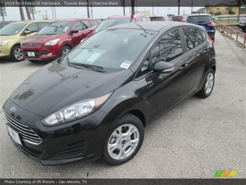 Tuxedo Black / Charcoal Black 2014 Ford Fiesta SE Hatchback